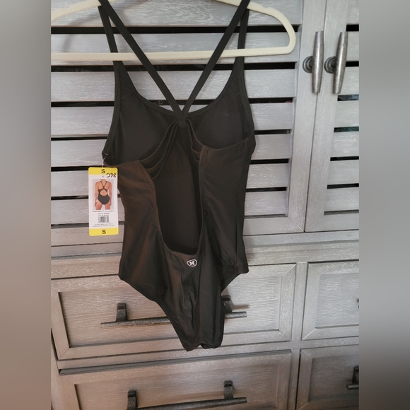 Hurley Women’s One Piece Swimsuit Small - Picture 2 of 7